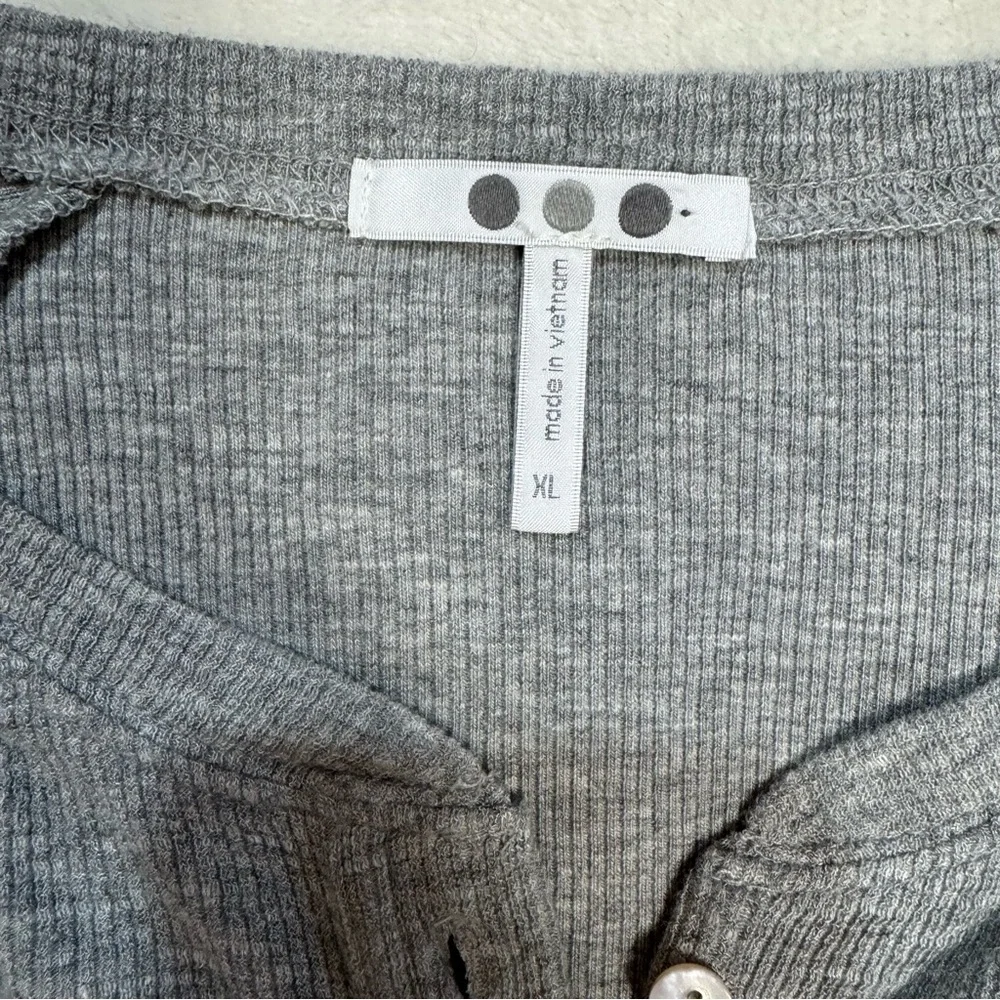 NWT New Three Dots Long Sleeve Henley Grey Top Size XL - Picture 8 of 8